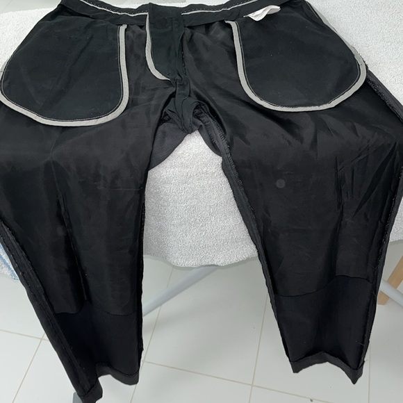 Hugo Boss Dress Pants, Charcoal. VGUC. 100% Virgin Wool waist 32” inseam 31” - Picture 15 of 16